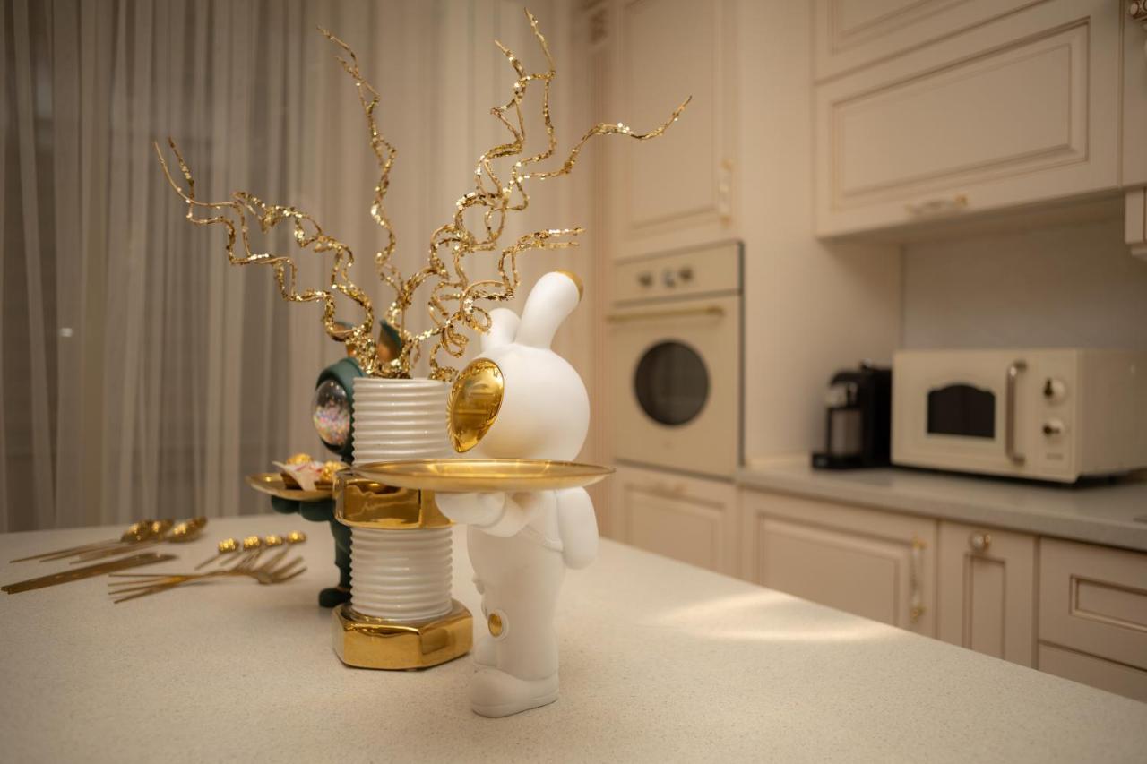 Center Candle Apartment Chişinǎu Buitenkant foto
