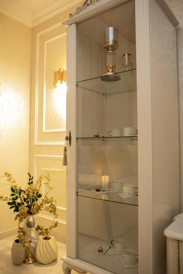 Center Candle Apartment Chişinǎu Buitenkant foto