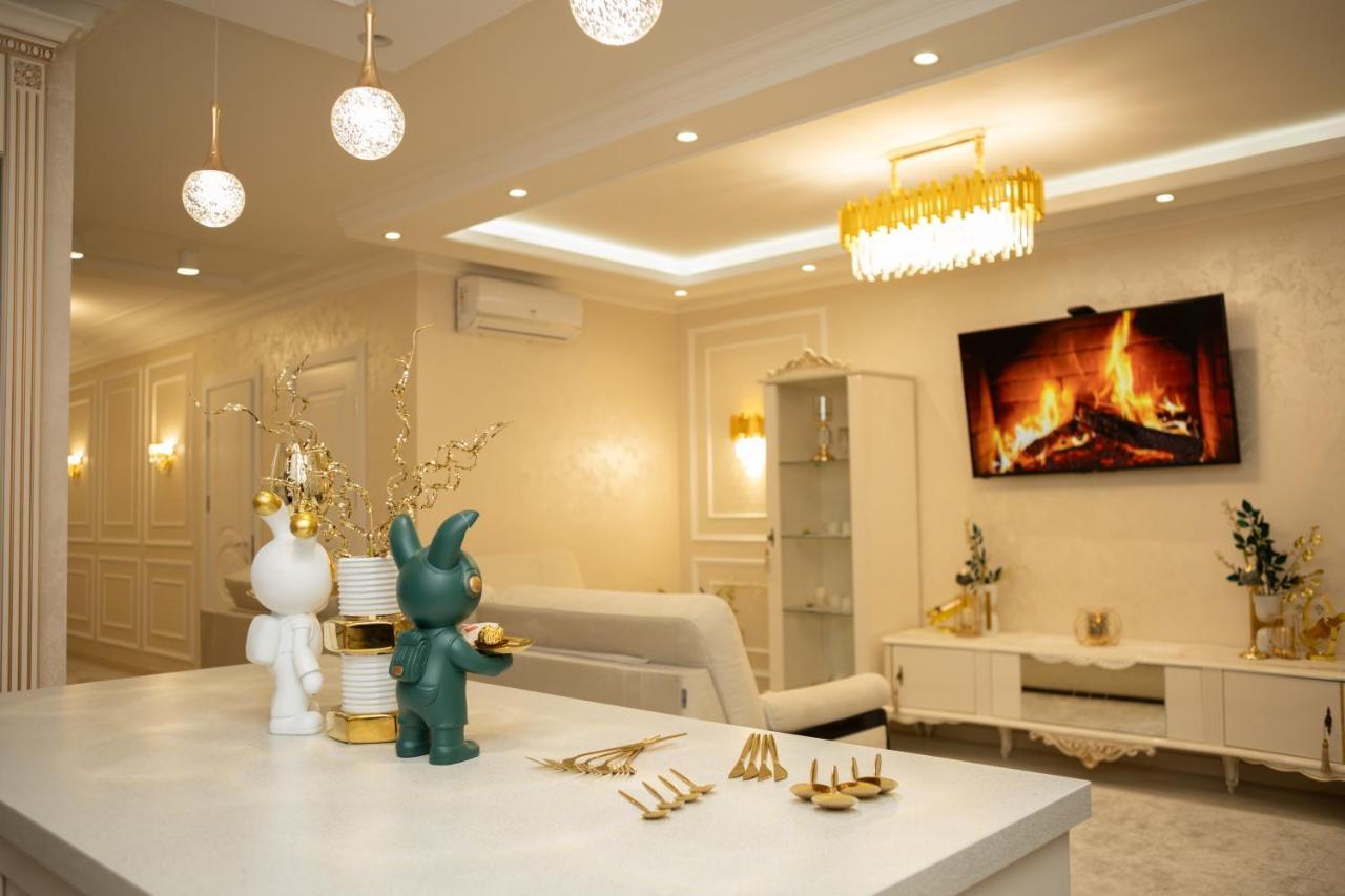 Center Candle Apartment Chişinǎu Buitenkant foto