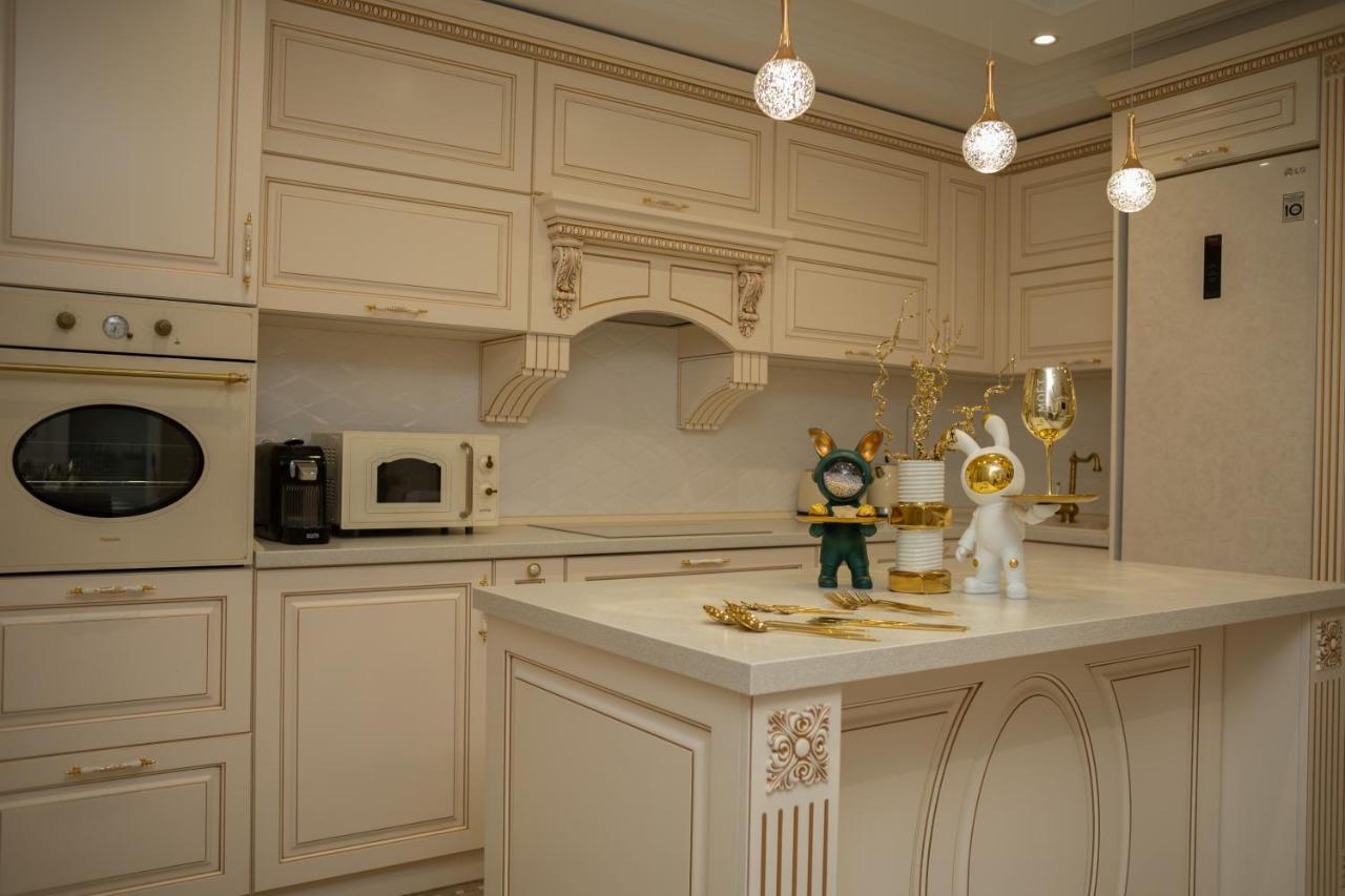 Center Candle Apartment Chişinǎu Buitenkant foto