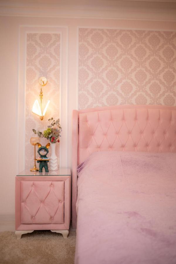 Center Candle Apartment Chişinǎu Buitenkant foto