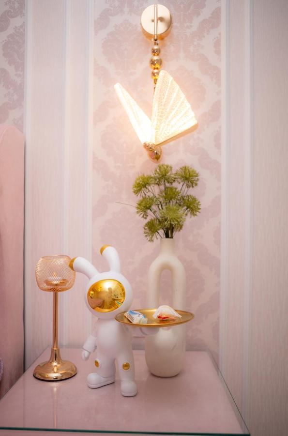 Center Candle Apartment Chişinǎu Buitenkant foto