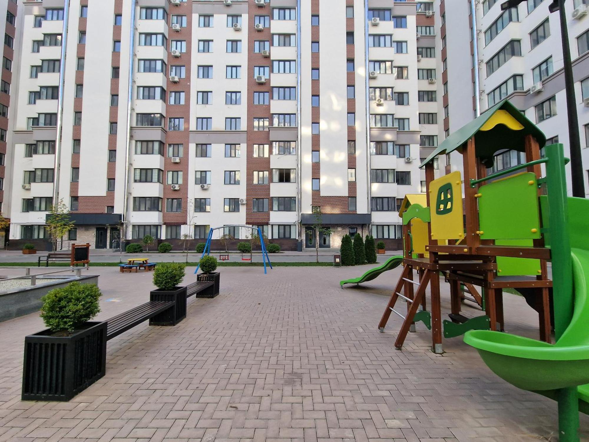 Center Candle Apartment Chişinǎu Buitenkant foto